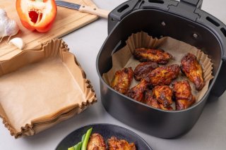 Pravokotni peki papir za cvrtnik na vroč zrak, 20x20x4,5 cm, 50 kosov