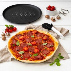 ZENKER Pekač za pico z luknjicami 32cm Teflon