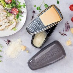 FM Strgalnik za parmezan s škatlo za shranjevanje