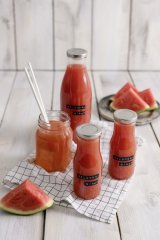 DR OETKER Steklenica 250ml