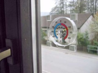 Termometer zunanji, 7,5cm samolepilni