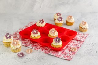 DR OETKER Silikonski pekač za 12 mufinov, Flexxible Love 34x26x3c